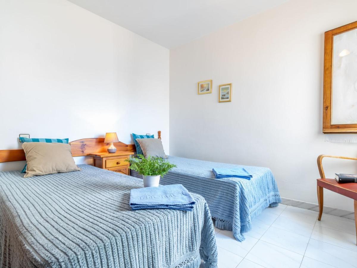 Apartment Els Jardins III By Interhome Roses Kültér fotó
